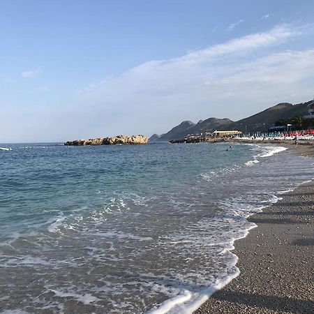 Apartmani Belma Добра вода Екстериор снимка