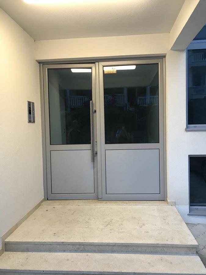 Apartmani Belma Добра вода Екстериор снимка